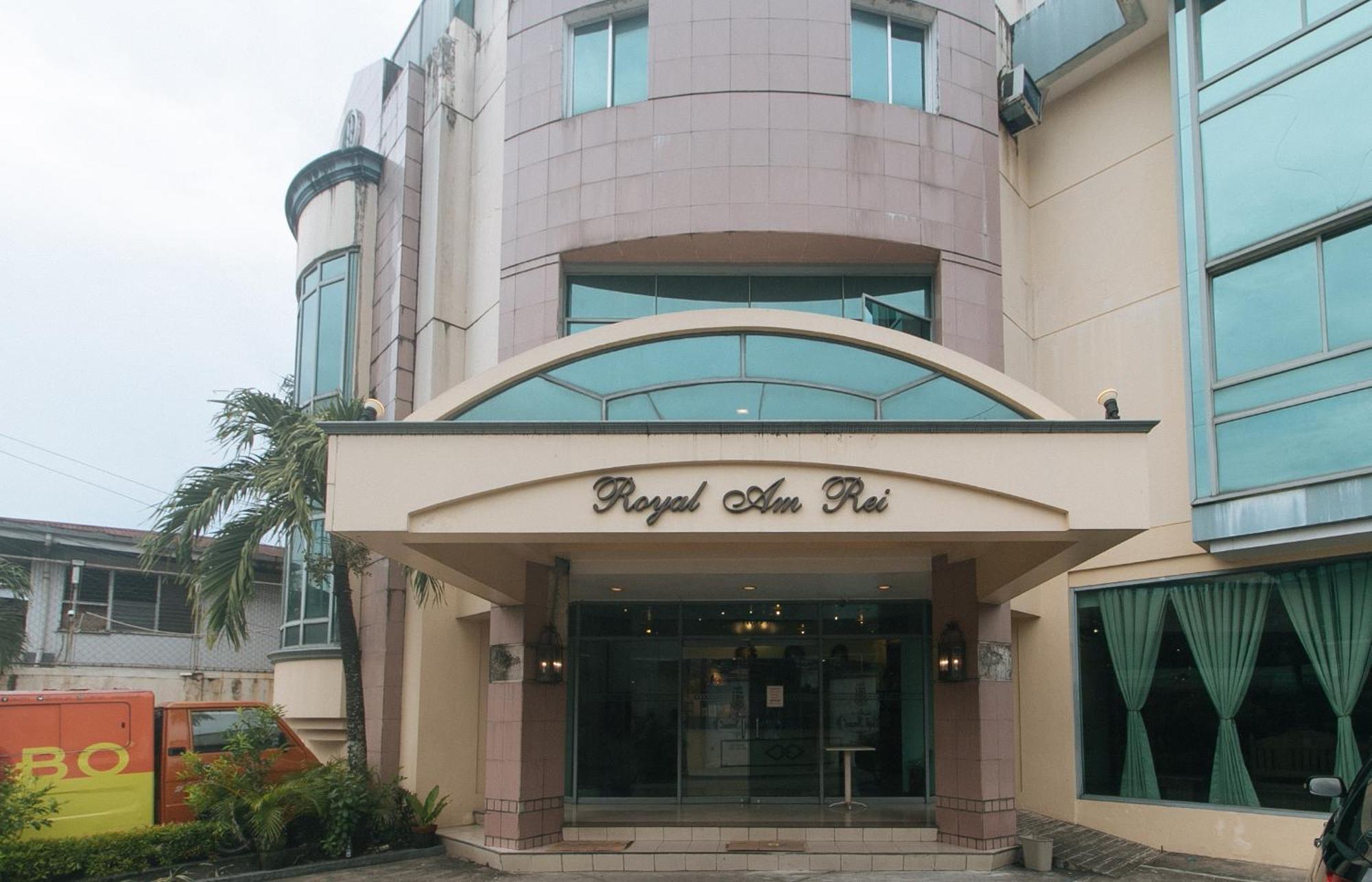 Royal Am Rei Hotel By Reddoorz Bacolod Extérieur photo